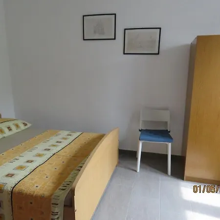 Ferienwohnung In Privlaka Mit Terrasse